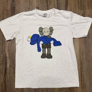 Vintage KAWS t shirt